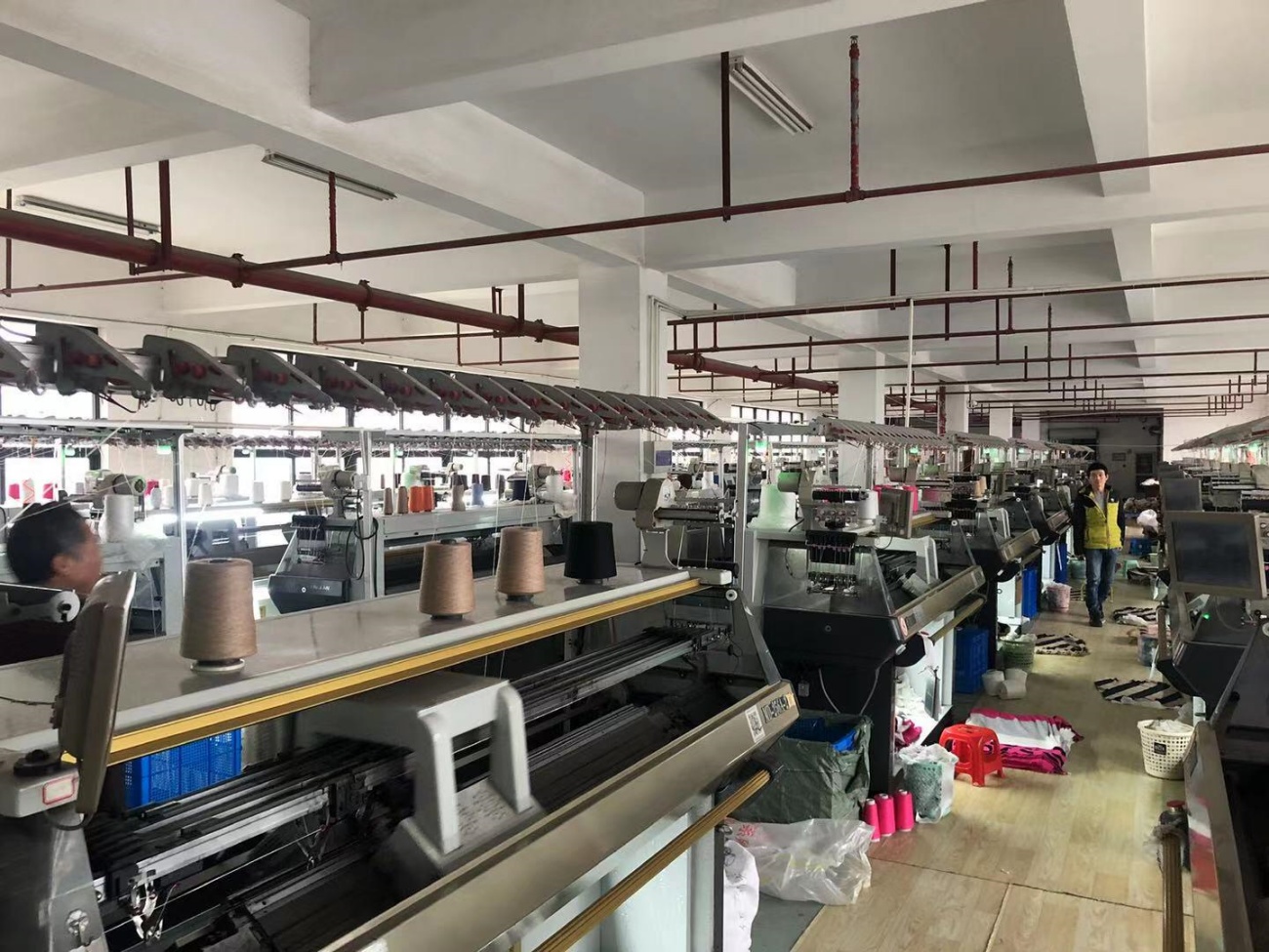 Computerized Flat Knitting Machine Workshop